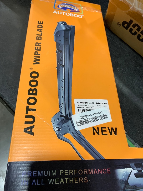 Photo 1 of AUTOBOO 26" and 18" Windshield Wipers Blades (Pack Of 2),OEM Quality Premium All-Seasons Wiper blades,Stable and Quiet Armor wiper blades