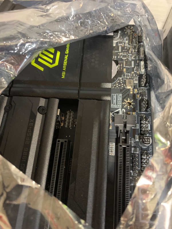 Photo 1 of MSI MAG X870 Tomahawk WiFi Gaming Motherboard (AMD Ryzen 9000/8000/7000 Series Processors, AM5, DDR5, PCIe 5.0, M.2 Gen5, SATA 6Gb/s, USB 40Gbps, HDMI/DP, Wi-Fi 7, Bluetooth 5.4, 5Gbps LAN, ATX)