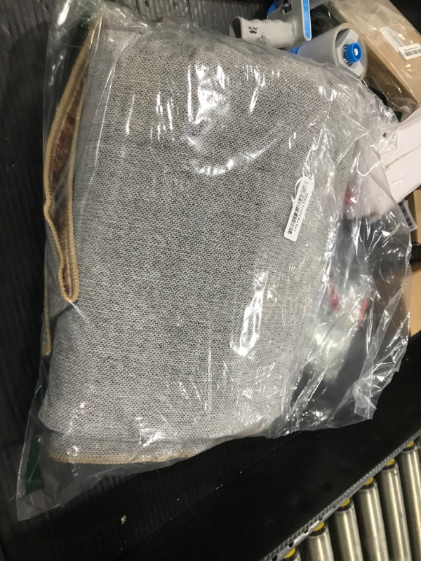 Photo 1 of YARNSCAPE Vintage 5' x 7' Washable Area Rug - Stylish Indoor Rug for Living, Dining or Bedroom - Lightweight Carpet with Non-Slip Backing - Foldable for Easy Placement and Maintenance - Ivory