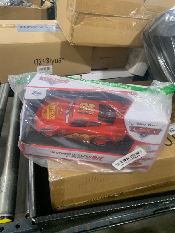 Photo 1 of Jada Toys Pixar Cars 1:24 Lightning McQueen RC Remote Control Car 2.4 GHz Red Toys for Kids