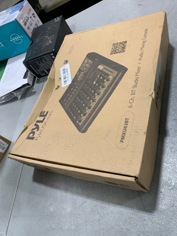 Photo 1 of Pyle 6-Channel Professional Audio Mixer - USB - Bluetooth - 48V Phantom Power - Digital MP3 Input - FX 16-Bit DSP - Desk System Interface - PMXU63BT
