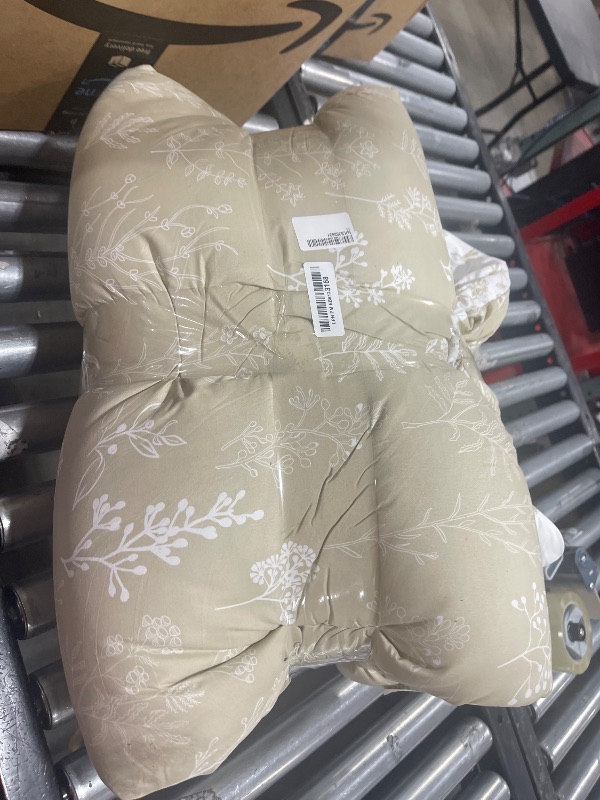 Photo 1 of Bedsure Queen Comforter Set - Linen Bed Set, 3 Pieces Cute Floral Bedding, 1 Soft Reversible Botanical Flowers Comforter and 2 Pillow Shams