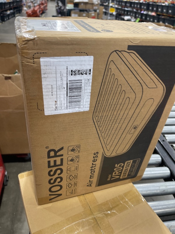 Photo 1 of VOSSER Queen Air Mattress with Built-in Pump,18''Fast & Easy Inflation/Deflation Inflatable Mattress, Foldable Blow Up Mattress with Storage Bag, Inflatable Bed for Home, Camping & Guests