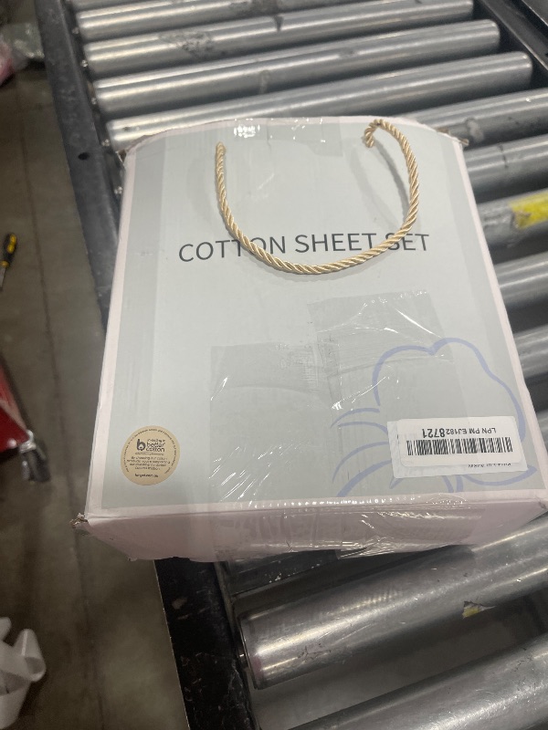 Photo 1 of SONORO KATE 100% Egyptian Cotton Sheets - 800 Thread Count, Luxury Hotel Sateen Weave Sheets, Cooling, Soft & Breathable Bed Sheets Set, Fits 16" Deep Pocket - 4 PC (White,King)