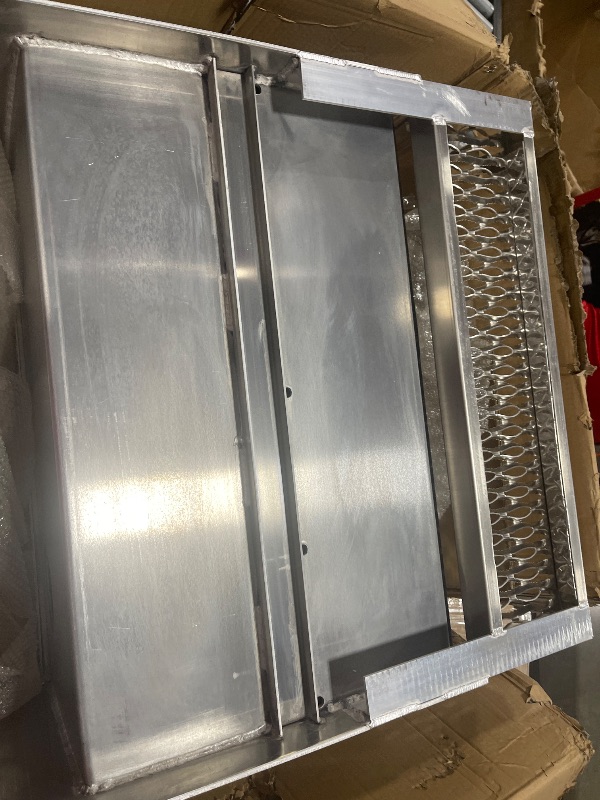 Photo 1 of TBOZZ Cab Entry Battery Box,Aluminum Diamond Plate, 31 Inch Step Box for Peterbilt 378, 379,389, Step Battery Box