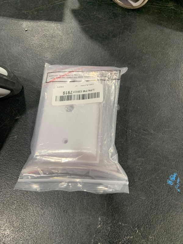 Photo 1 of Weewooday 4 Pieces Coax Wall Plate 1-Port TV Cable Cover Outlet Plate F -type Connector Coaxial Cable, Screws Included(White)