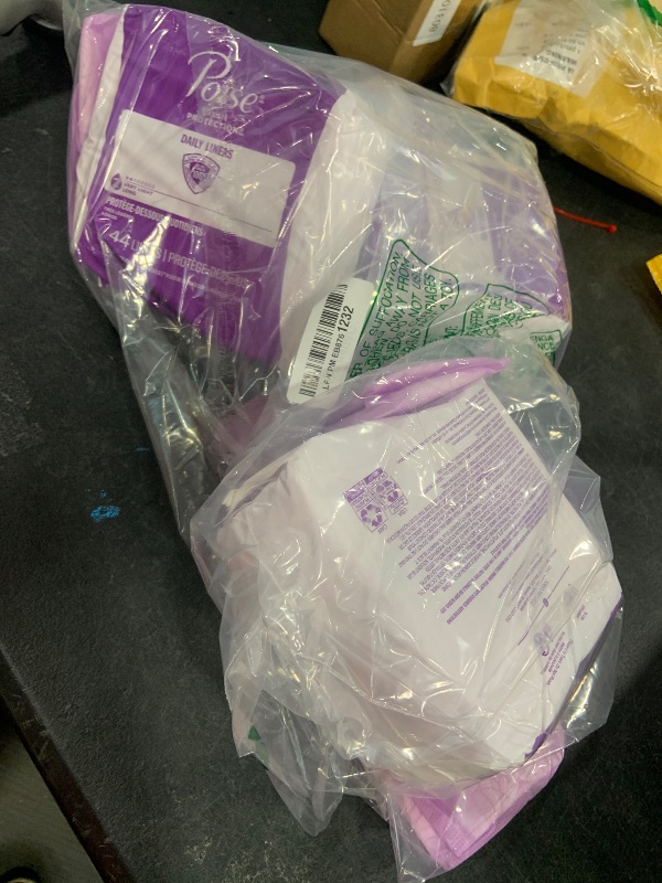 Photo 1 of Poise Daily Liners, Incontinence Panty Liners, 2 Drop Very Light Absorbency, Long Length, 176 Count of Pantiliners (4 Packs of 44), Packaging May Vary