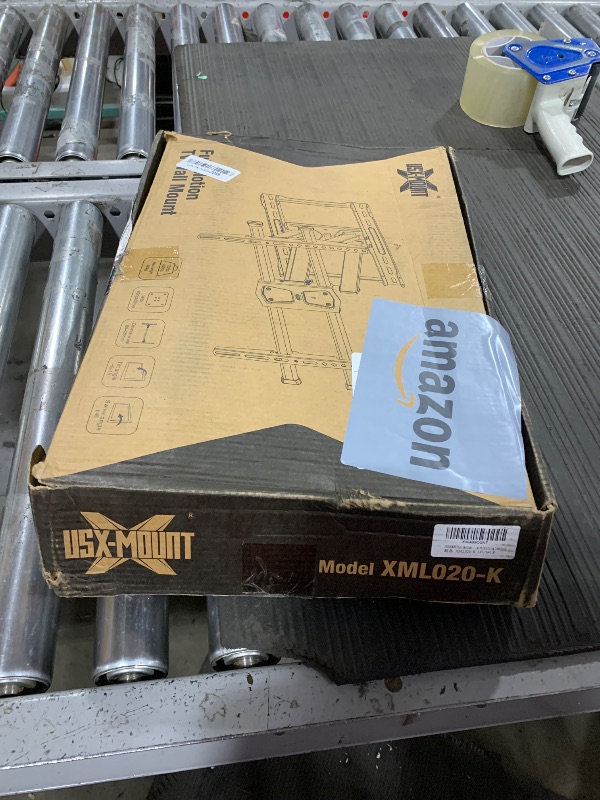 Photo 1 of USX MOUNT Full Motion TV Wall Mount for 42-80 Inch TVs up to 132lbs, Wall Mount TV Bracket with Articulating Swivel Tilt Extension Leveling, Max VESA 600x400mm Fits 12/16" Wood Stud