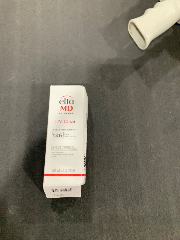 Photo 1 of EltaMD UV Clear Face Sunscreen SPF 46, Oil Free for Face with Zinc Oxide, Dermatologist Recommended Sunscreen Lotion, For Acne-Prone Sensitive Skin, 1.7 oz Pump