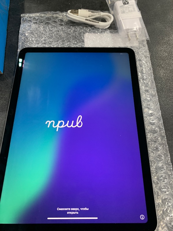 Photo 1 of Apple iPad Air 2020 (10.9-inch, Wi-Fi, 64GB) - Space Gray (Renewed)