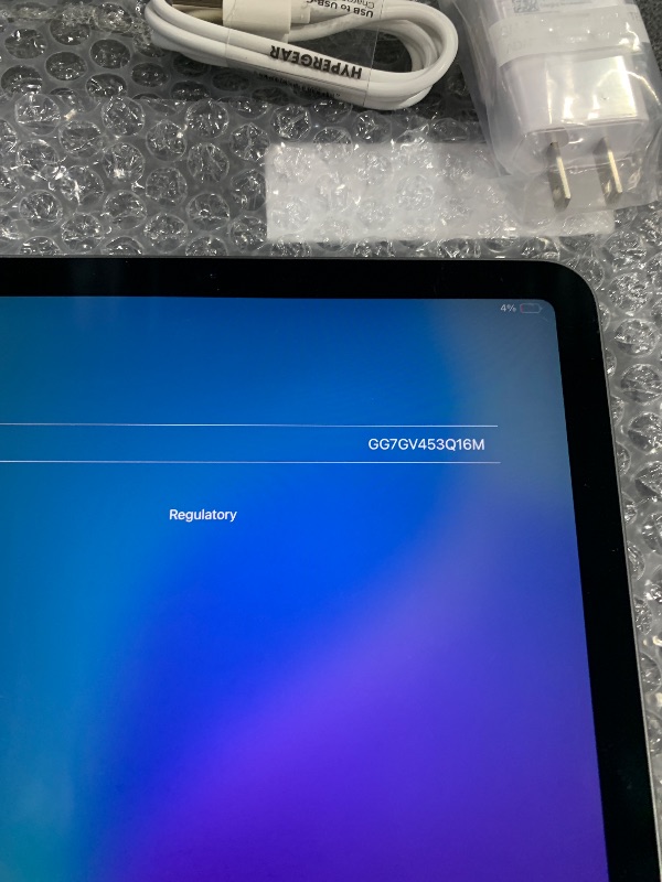Photo 1 of Apple iPad Air 2020 (10.9-inch, Wi-Fi, 64GB) - Space Gray (Renewed)