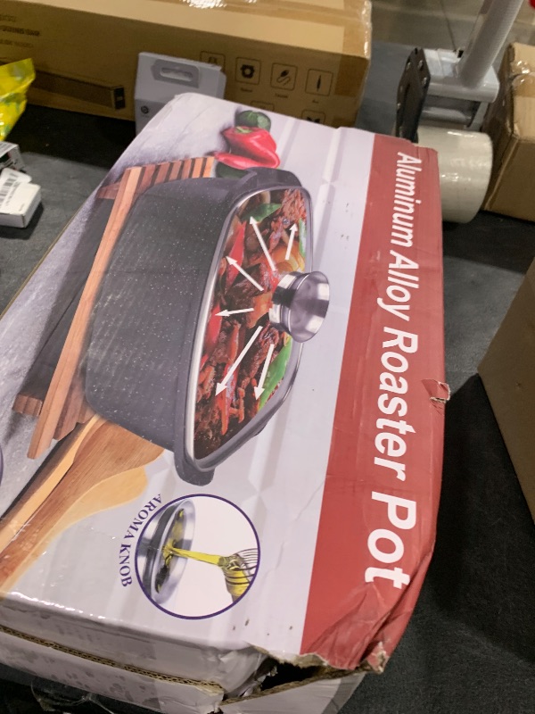 Photo 1 of Moss & Stone Die Cast Aluminum Oval Roaster Pot 12-Inch, Induction Compatible, Gas Stove Top & Ceramic Cooktop, Hard Anodized Nonstick Roasting Pan With Lid, Chicken Roaster Oven Safe 6 Quart 8.3"x12"