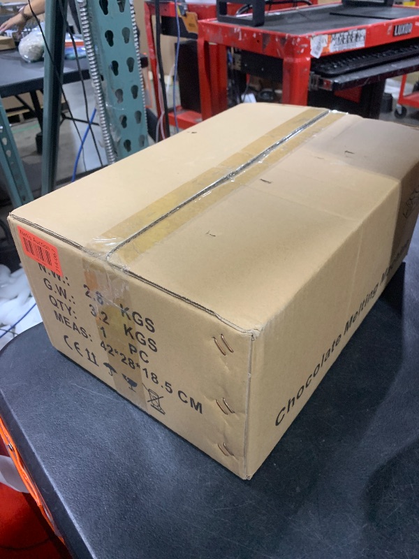 Photo 1 of Chocolate Melting Machine Electric Heating Chocolate Tempering Machine Melting Pot Fast and Even Melting Ideal Create for Chocolate,Candy,Butter Making Warming Coffee Milk Wine (Double)