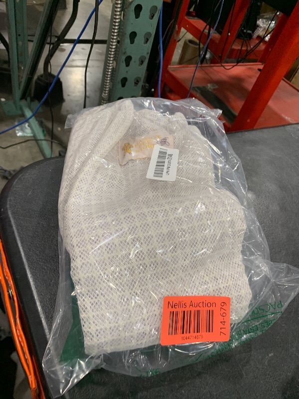 Photo 1 of Massive Bee Store Beekeeping Gloves with Goat Skin Leather Palm and 3-Layer Mesh Sleeve for Unisex (Medium, White)