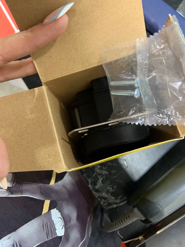 Photo 1 of Hubbell HBL9450A Straight Blade Device Receptacle, RTP, Industrial Grade, 3-Pole 4-Wire Grounding, 50A 125/250V, 14-50R