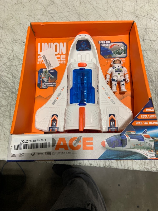 Photo 1 of Wbzle Space Shuttle Rocket Toys |Rocket Ship Toy with Astronaut Figure and Spray Effects - FunSpace Gifts Toy |for Space Exploration, Knowledge - Toys |