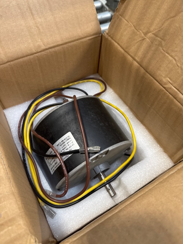 Photo 1 of ???????? 5KCP39EGS070S Condenser Motor,CW?CCW 1/4 HP 1100RPM 208/230V 5KCP39EGY823S Genteq #GE3905 Dayton 6DLL0, Bryant Payne HC39GE236 OEM Standard Condenser Fan Motor with Metal Capacitor
