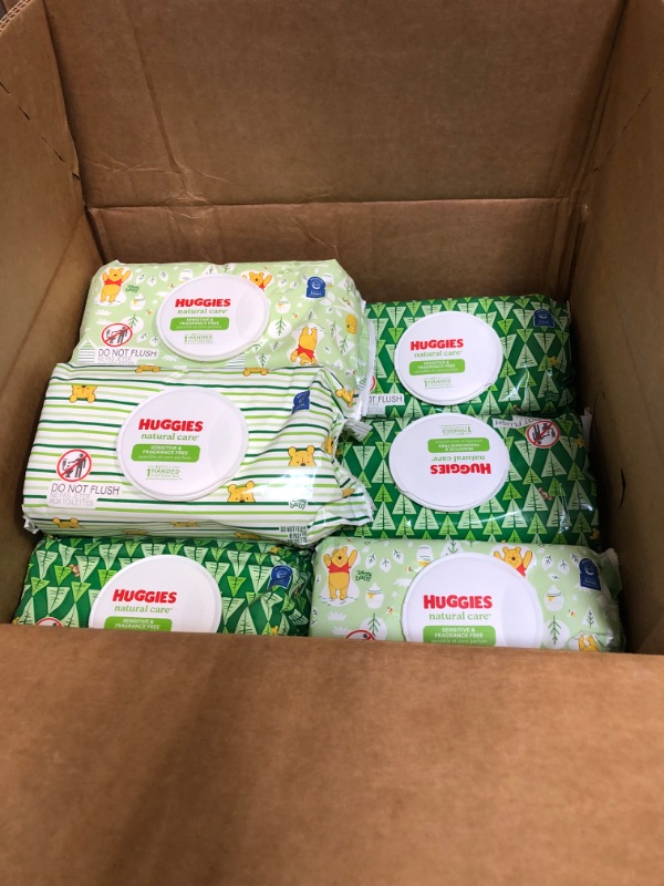 Photo 1 of **Missing 4 packs of wipes**
Huggies Natural Care Sensitive Baby Wipes, Unscented, Hypoallergenic, 99% Purified Water, 15 Flip-Top Packs (960 Wipes Total)