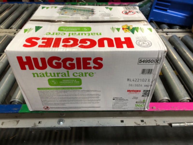 Photo 1 of **Missing 4 packs of wipes**
Huggies Natural Care Sensitive Baby Wipes, Unscented, Hypoallergenic, 99% Purified Water, 15 Flip-Top Packs (960 Wipes Total)