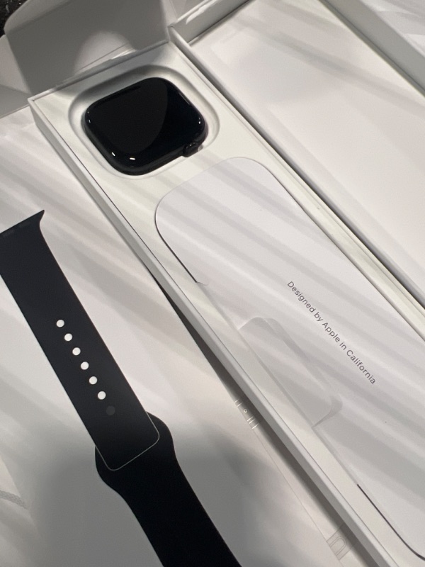 Photo 1 of Apple Watch Series 10 [GPS 46mm case] Smartwatch with Jet Black Aluminium Case with Black Sport Band - M/L. Fitness Tracker, ECG App, Always-On Retina Display, Water Resistant