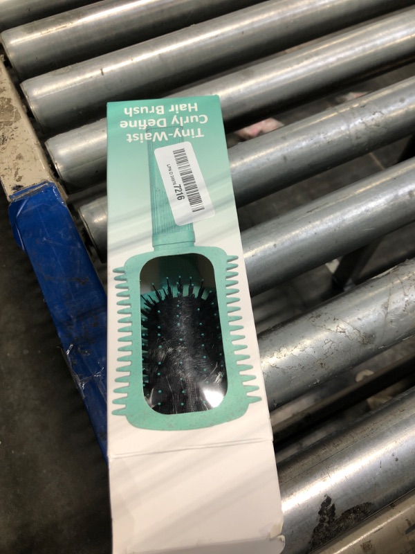 Photo 1 of Curly Hair Brush Defining, Volume Curl Defining Brush for Effortlessly Detangling Shaping and Styling Women's Curls, Reduce Pulling (Green 1PC)