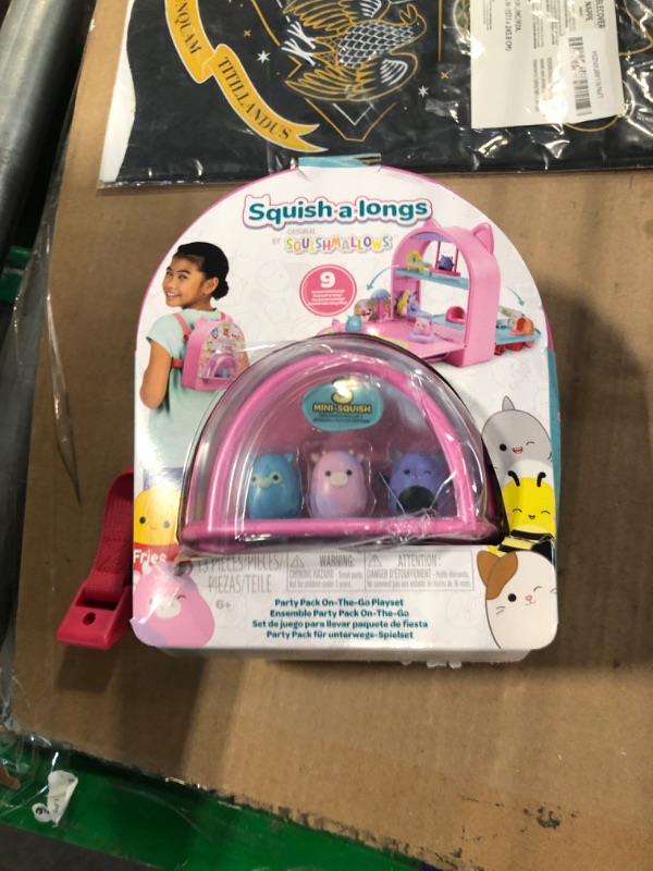 Photo 1 of **STRAP BROKEN***
Squish-a-longs Party Pack On-The-Go Playset - Series 1 - Three 1” Mini-Squish with 9 Furnishings - Collect, Trade, & Play