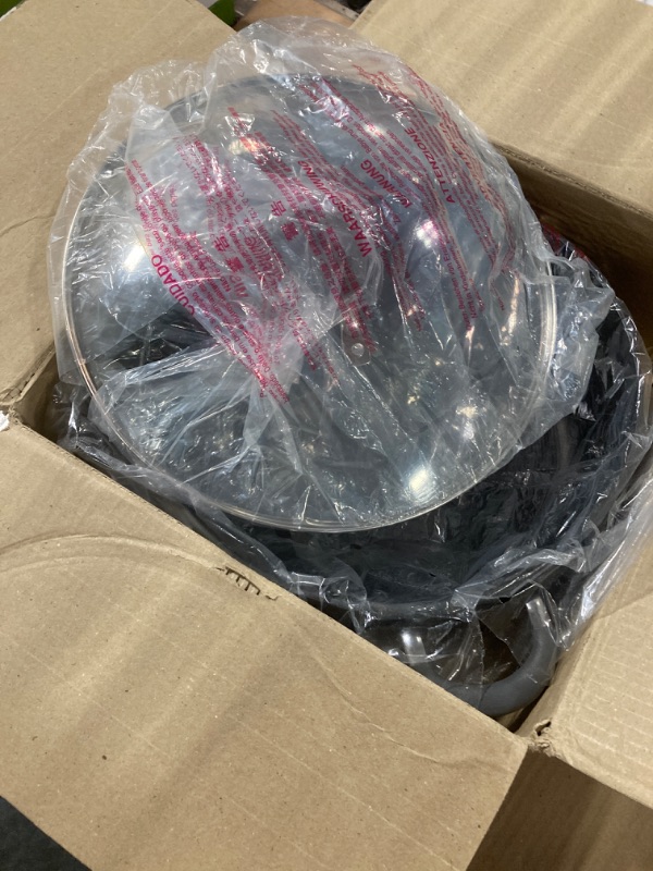 Photo 1 of Circulon 83908 Radiance Hard Anodized Nonstick Stock Pot/Stockpot with Lid - 7.5 Quart, Gray