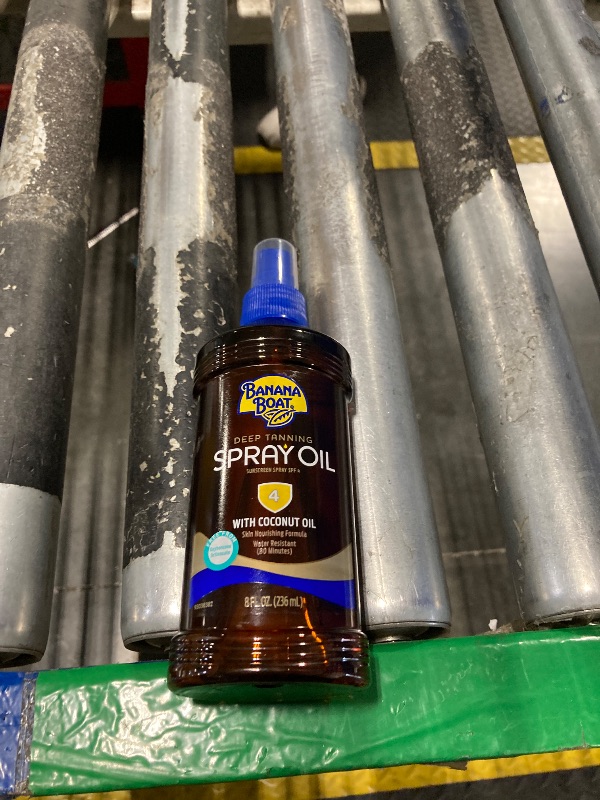 Photo 1 of **missing one**Banana Boat Deep Tanning Oil Spray SPF 4 | Dark Tanning Oil with SPF 4 Sunscreen, Water Resistant, 8oz each Twin Pack