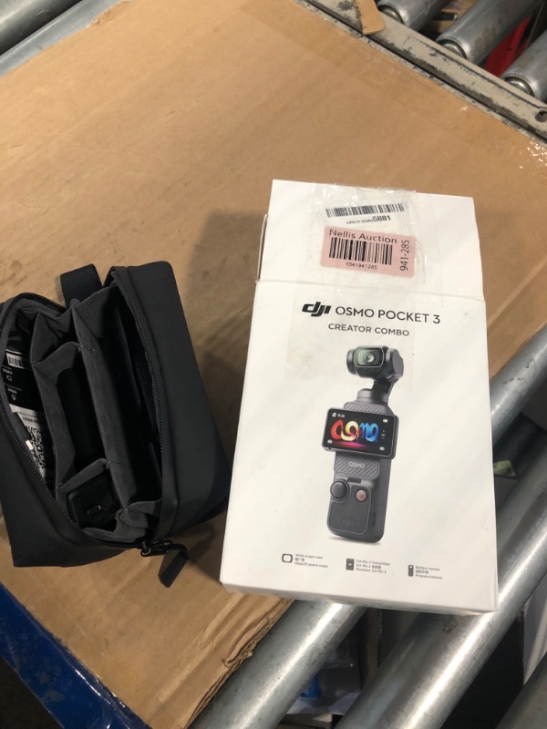 Photo 1 of DJI Pocket 2 Creator Combo - 3 Axis Gimbal Stabilizer with 4K Camera 1/1.7 CMOS   
