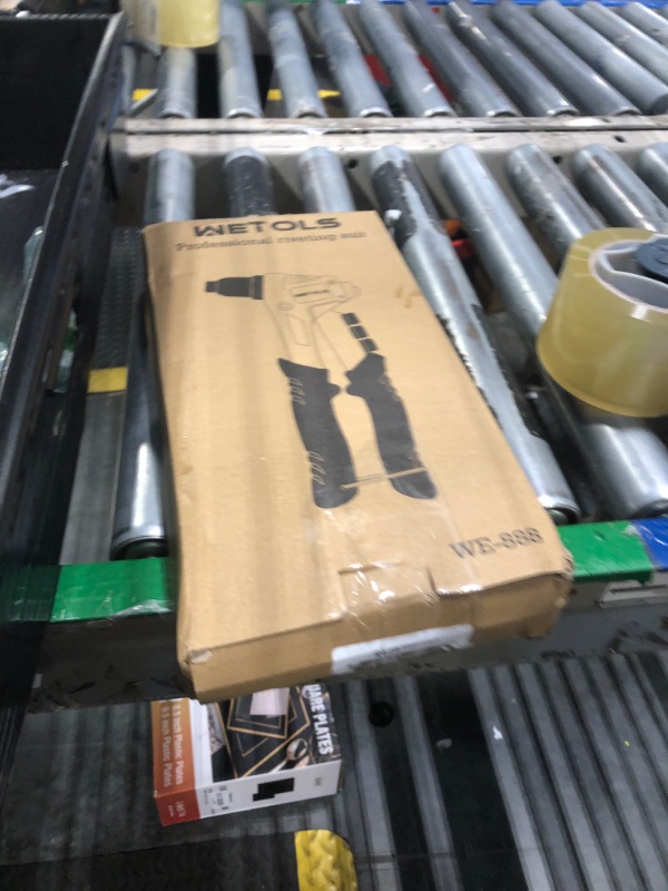 Photo 1 of WETOLS Pop Rivet Gun Kit with 200 Blind Rivets, Upgraded Manual Single Hand Riveter with 4 Tool-Free Interchangeable Rivet Heads and 4 Drill Bits, Pop Rivet Tool Kit with Sturdy BMC Carrying Case