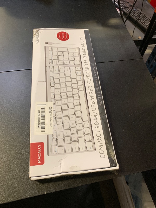 Photo 1 of PARTS ONLY ---------------------------Macally Wired Keyboard for Mac, Compatible Apple Keyboard with Numeric Keypad - Slim, Space-Saving Design for, MacBook Pro/Air Laptop, iMac Replacement