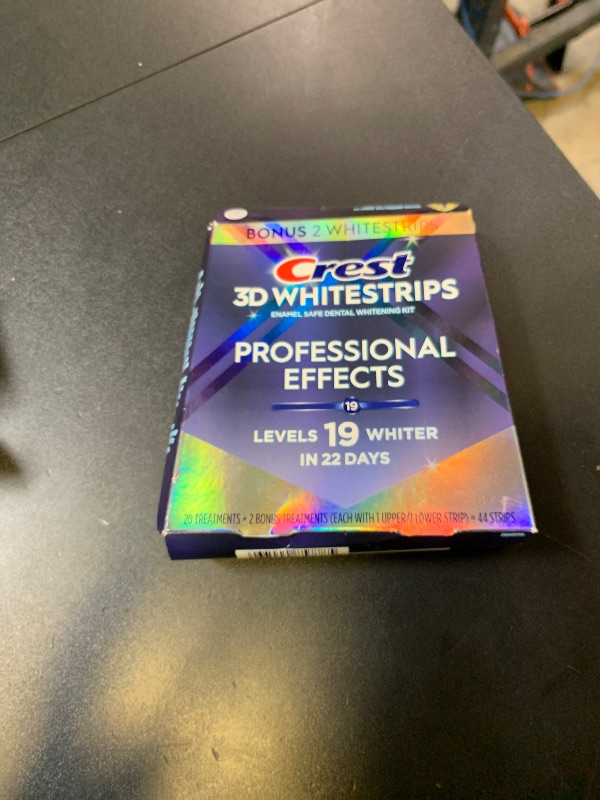 Photo 1 of Crest 3D Whitestrips Professional Effects – Teeth Whitening Kit, 22 Treatments (20 + 2 Bonus), Each with 1 Upper/1Lower, 44 Strips – Crest 3DWhite Teeth Whitening Strips
