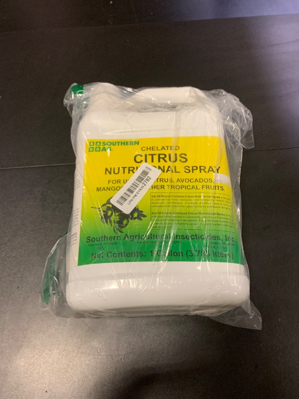 Photo 1 of Southern Ag Chelated Citrus Nutritional Spray, 1 Gallon