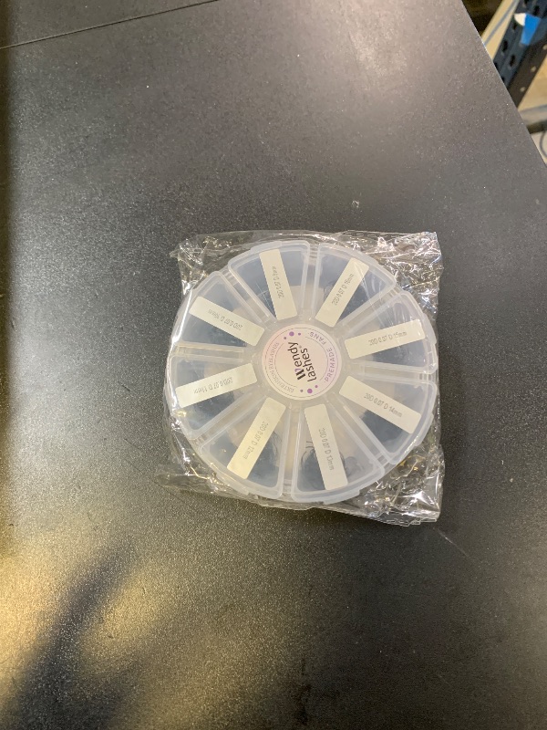 Photo 1 of Premade Fans Short Stem 500 PCS 20D Eyelash Extensions 0.07mm C/D Curl 9-16mm Mixed WENDY LASHES Russian Volume Pre-made Lash Extension (500PCS-20D-0.07-D, 9-16mm mixed)