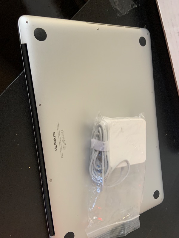 Photo 1 of Apple MacBook Pro 15in Core i7 2.8GHz Retina (MGXG2LL/A), 16GB RAM, 512GB Solid State Drive (Renewed)
