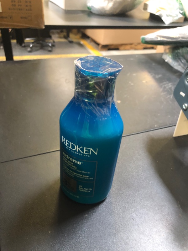 Photo 1 of Redken Extreme Shampoo | Anti-Breakage & Repair for Damaged Hair | Infused With Proteins | 10.1 Fl Oz