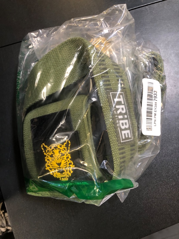 Photo 1 of Heavy Duty Wrist Wraps and Lifting Straps - 21" Wrist Wraps for Weightlifting Men and 24" Wrist Straps for Weightlifting with Silicone Grip and Padding - Weight Lifting Wrist Wraps and Gym Straps