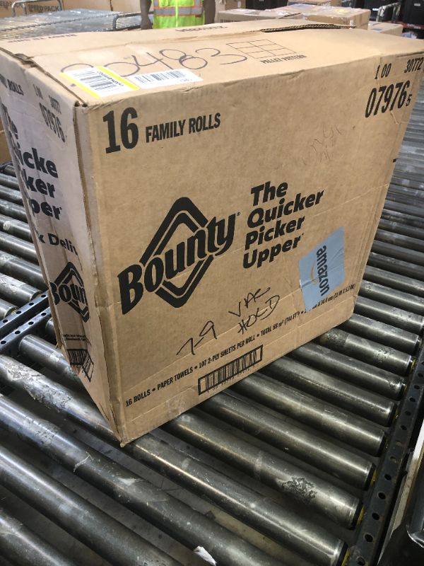 Photo 1 of Bounty Paper Towels Quick Size, White, 16 Family Rolls = 40 Regular Rolls