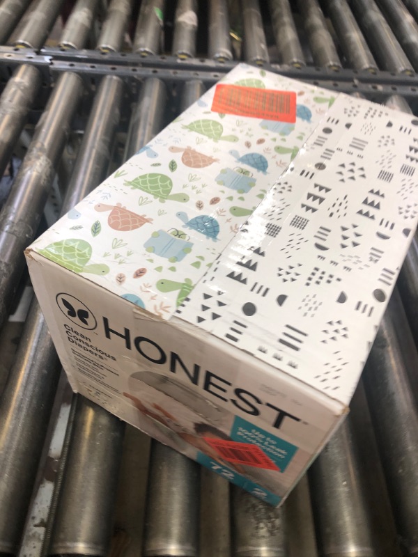 Photo 1 of The Honest Company Clean Conscious Diapers for Delicate Skin | Up to 100% Leakproof | Hypoallergenic, Fragrance Free | Gender Neutral | Club Box, Size 2 (12-18 lbs), 72 Count (Prints May Vary)