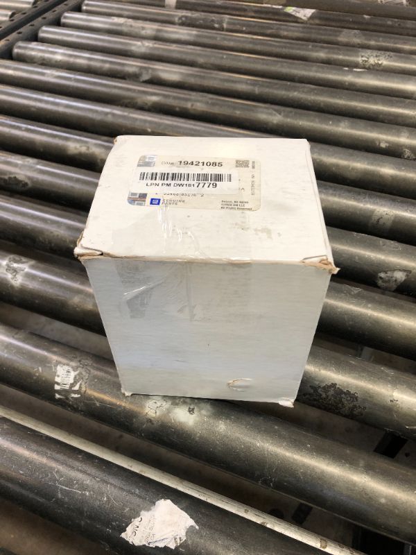 Photo 1 of GM Genuine Parts 19421085 Mass Airflow Sensor Tube