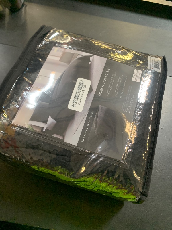 Photo 1 of Vera Wang- Queen Duvet Cover Set, Soft Cotton Bedding Set with Matching Shams, Chic Room Essentials (Waffle Pique Black, Queen)