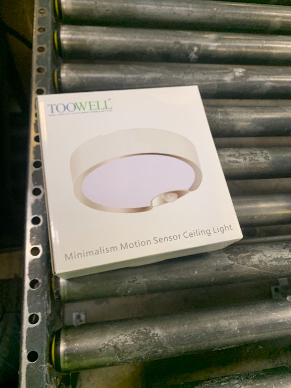 Photo 1 of TOOWELL Motion Sensor Ceiling Light Battery Operated Indoor/Outdoor LED Ceiling Lights for Closet Hallway Pantry Laundry Stairs Garage Bathroom Shower Porch Shed Wall 400LM Motion Activated Light