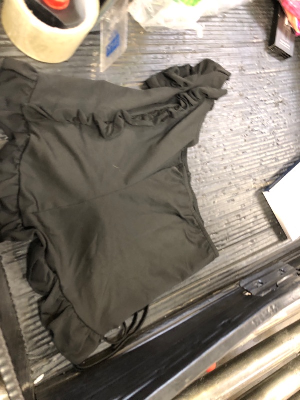 Photo 1 of Women crop top S 