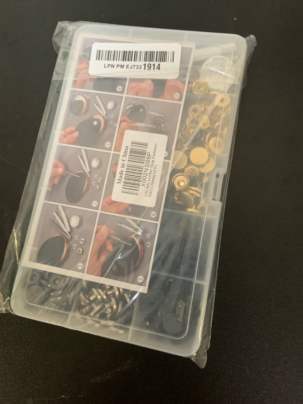 Photo 1 of 132 Sets Leather Snap Fasteners Kit, MSDADA 12.5 mm Metal Button Snaps Press Studs with 4PCS Fixing Tools, Sewing Snaps for Clothes Leather Craft Bracelets Jeans Wears Jackets Bags Belt