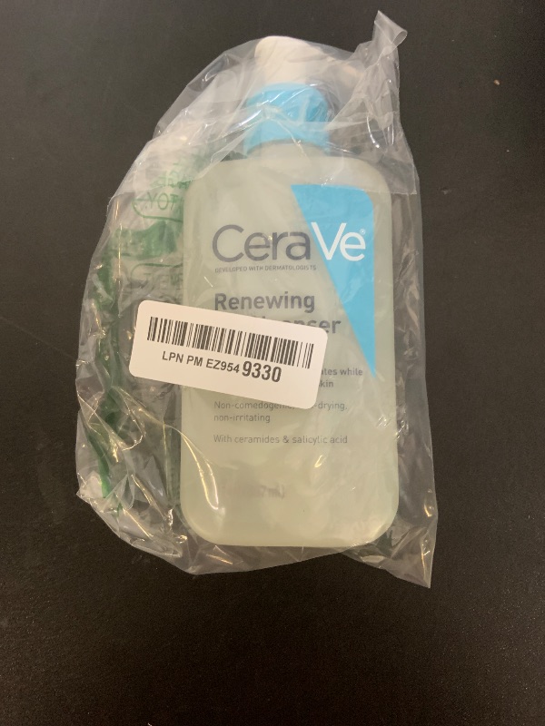 Photo 1 of CeraVe Renewing Salicylic Acid Cleanser, Formulated With Hyaluronic Acid, Niacinamide, & Ceramides, Gentle BHA Exfoliating Face Wash Smooths & Softens Skin, Non Comedogenic & Fragrance Free, 8 Ounce