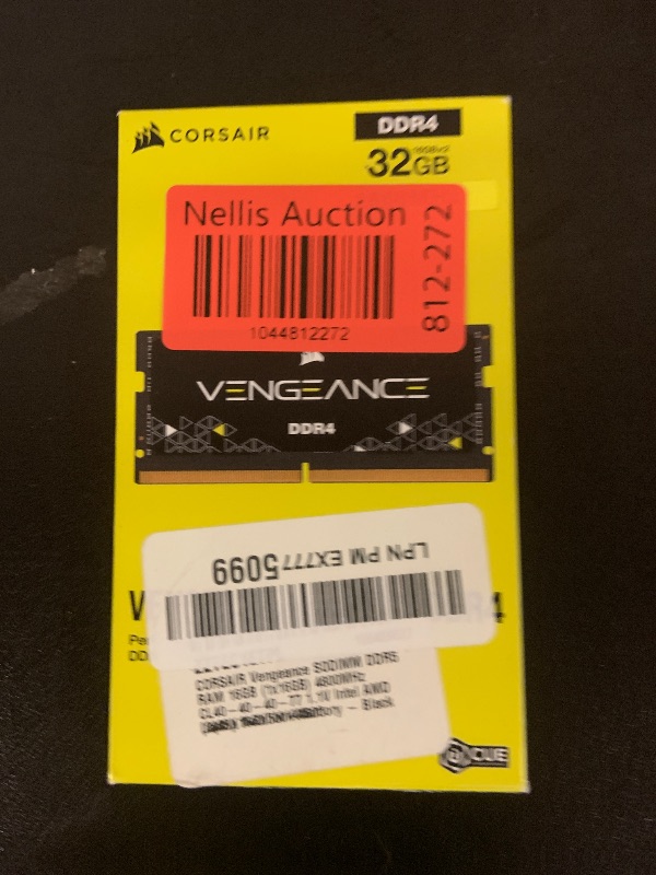 Photo 1 of Corsair Vengeance Performance Memory Kit 32GB DDR4 2666MHz CL18 Unbuffered SODIMM (2x16GB)