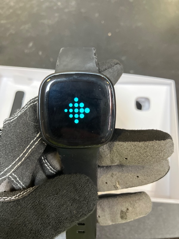 Photo 1 of Fitbit Versa 4 Fitness Smartwatch with Daily Readiness, GPS, 24/7 Heart Rate, 40+ Exercise Modes, Sleep Tracking and more, Black/Graphite, One Size (S & L Bands Included)