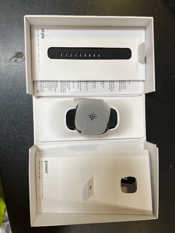 Photo 1 of Fitbit Versa 4 Fitness Smartwatch with Daily Readiness, GPS, 24/7 Heart Rate, 40+ Exercise Modes, Sleep Tracking and more, Black/Graphite, One Size (S & L Bands Included)