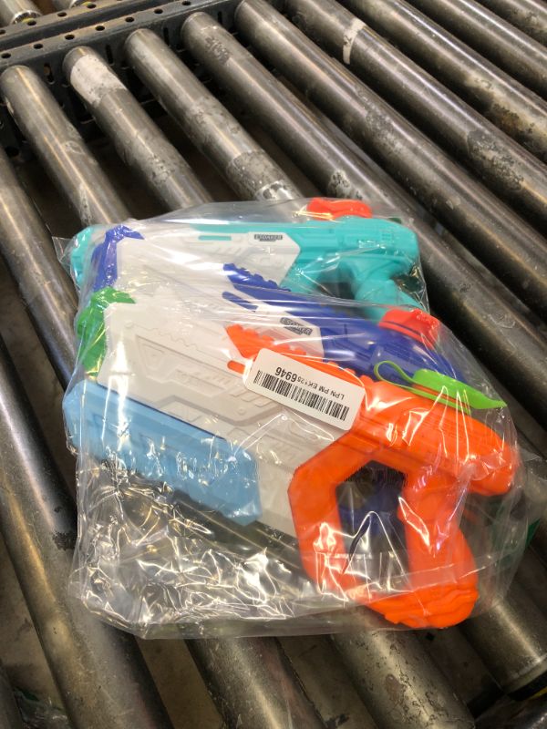 Photo 1 of RONSTONE Water Gun for Kids Adults - 3 Pack 400CC Squirt Super Water Guns Soaker Blaster Long Shooting Range Toys for Swimming Pool Beach Water Fighting Party