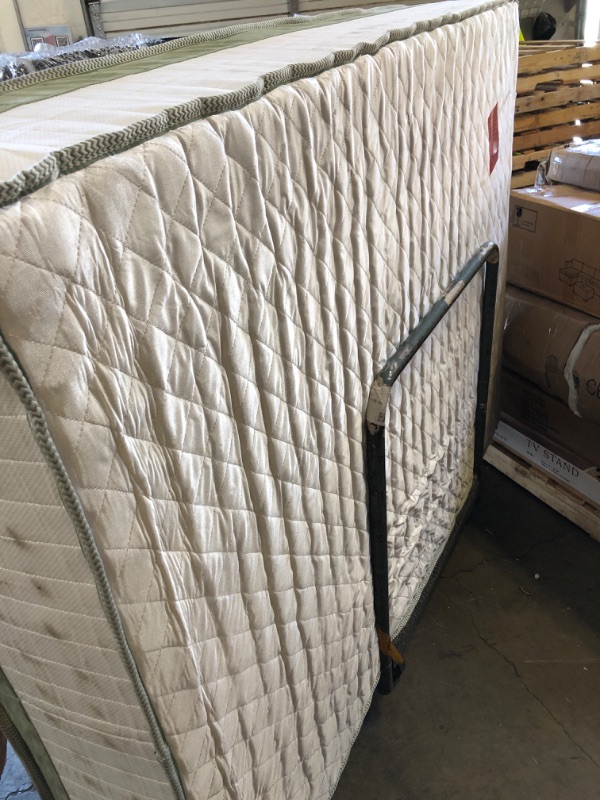 Photo 1 of USED*DIRTY NEED CLEANING***Full Mattress,12 Inch Full Size Mattresses in a Box,Memory Foam Hybrid Mattress,with Individual Pocket Spring - Pressure Relief, Motion Isolation, Cool Sleep, 75" x 54"